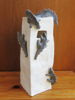 Turm mit Echsen, Keramik